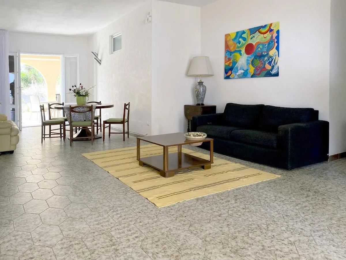 Maresole Apartments - Direttamente Sul Mare アルカモ・マリーナ イタリア